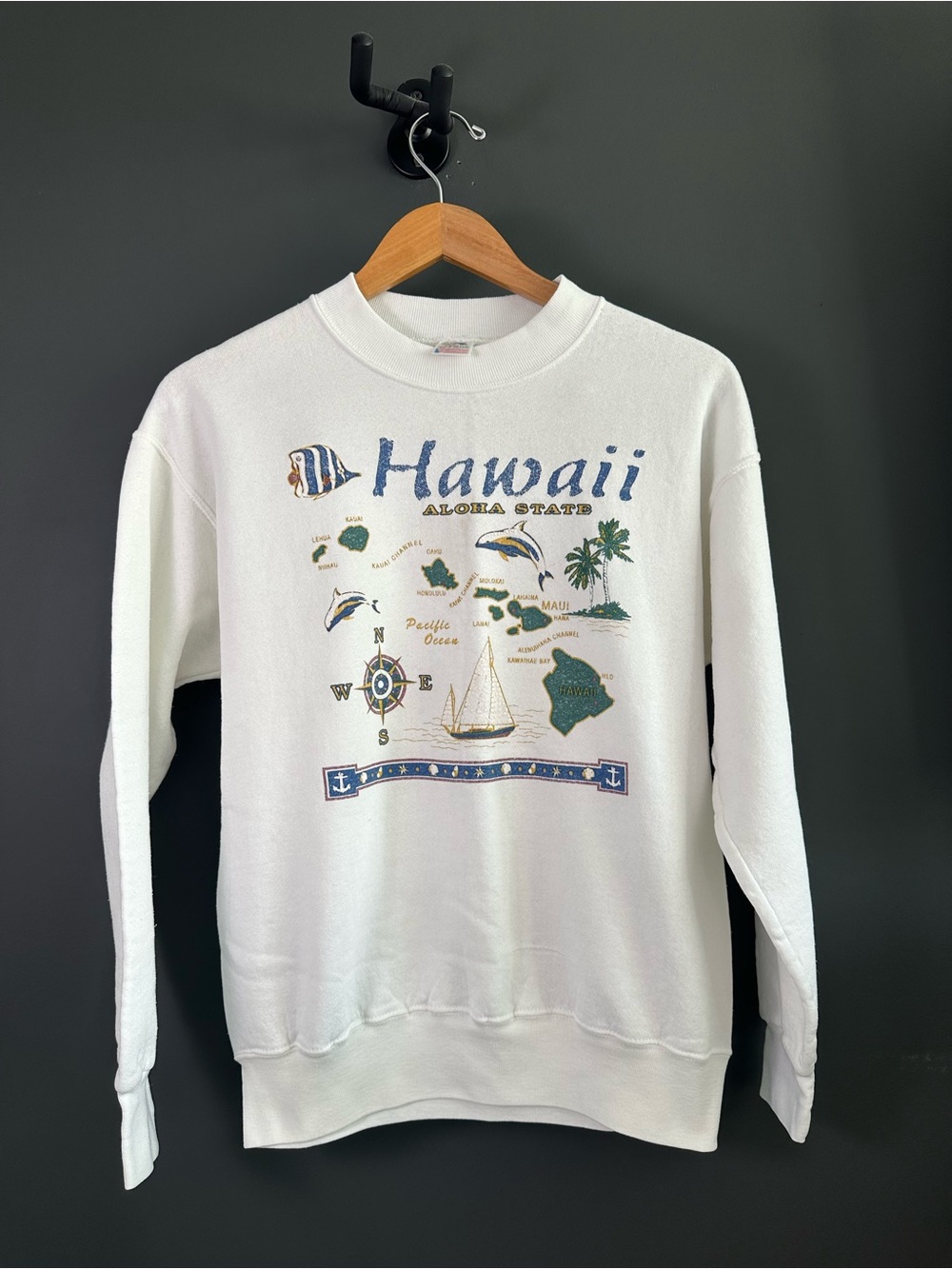 Fruit of the Loom White Hawaii Aloha State Graphic Crewneck